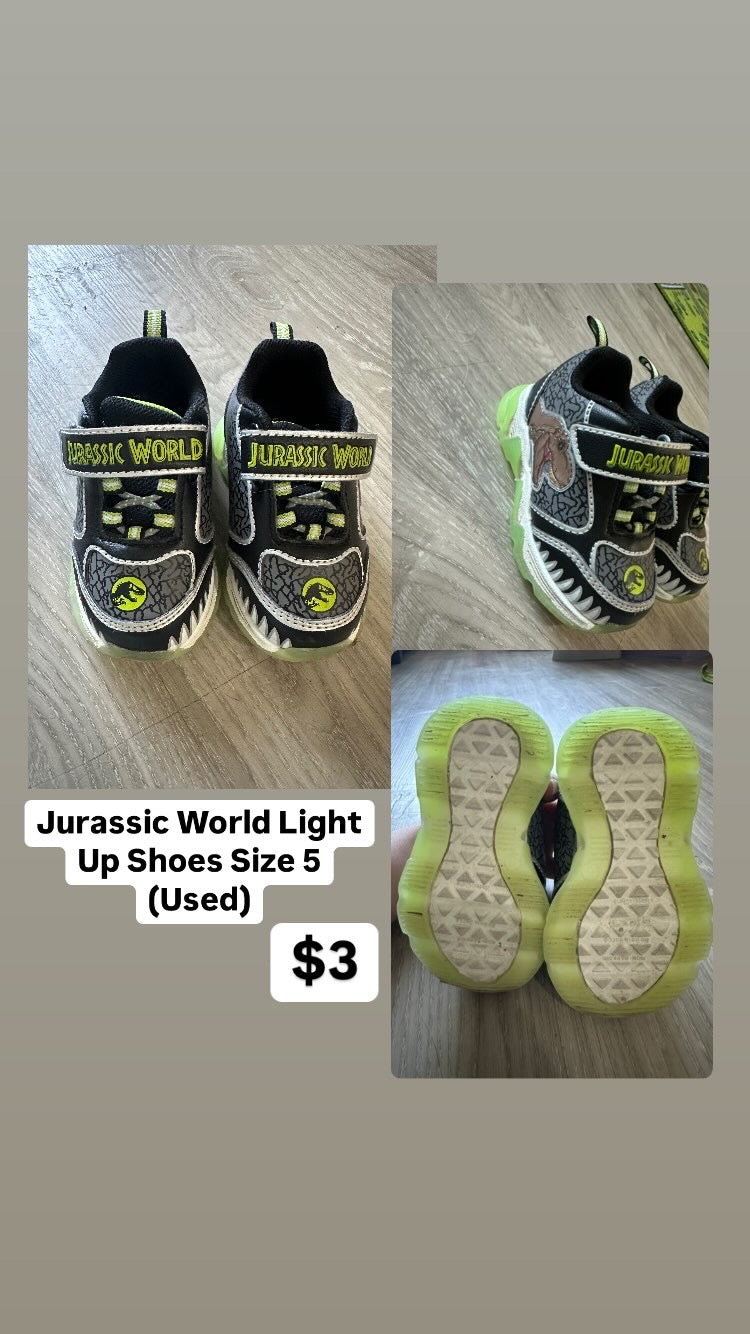 Jurassic World Light Up Shoes Size 5 (Used)