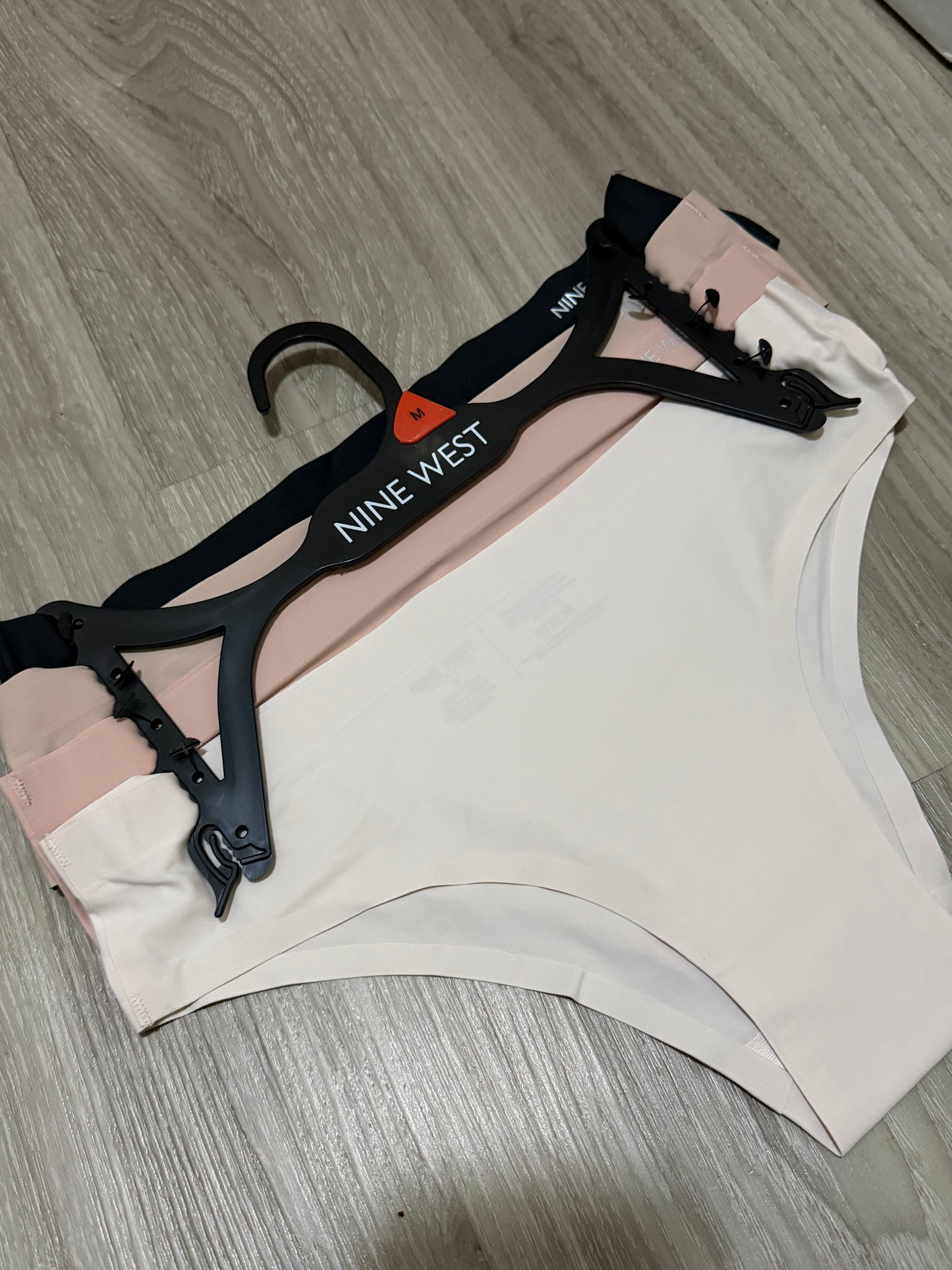 Women's Undies Nine West M - 3pk (NEW)