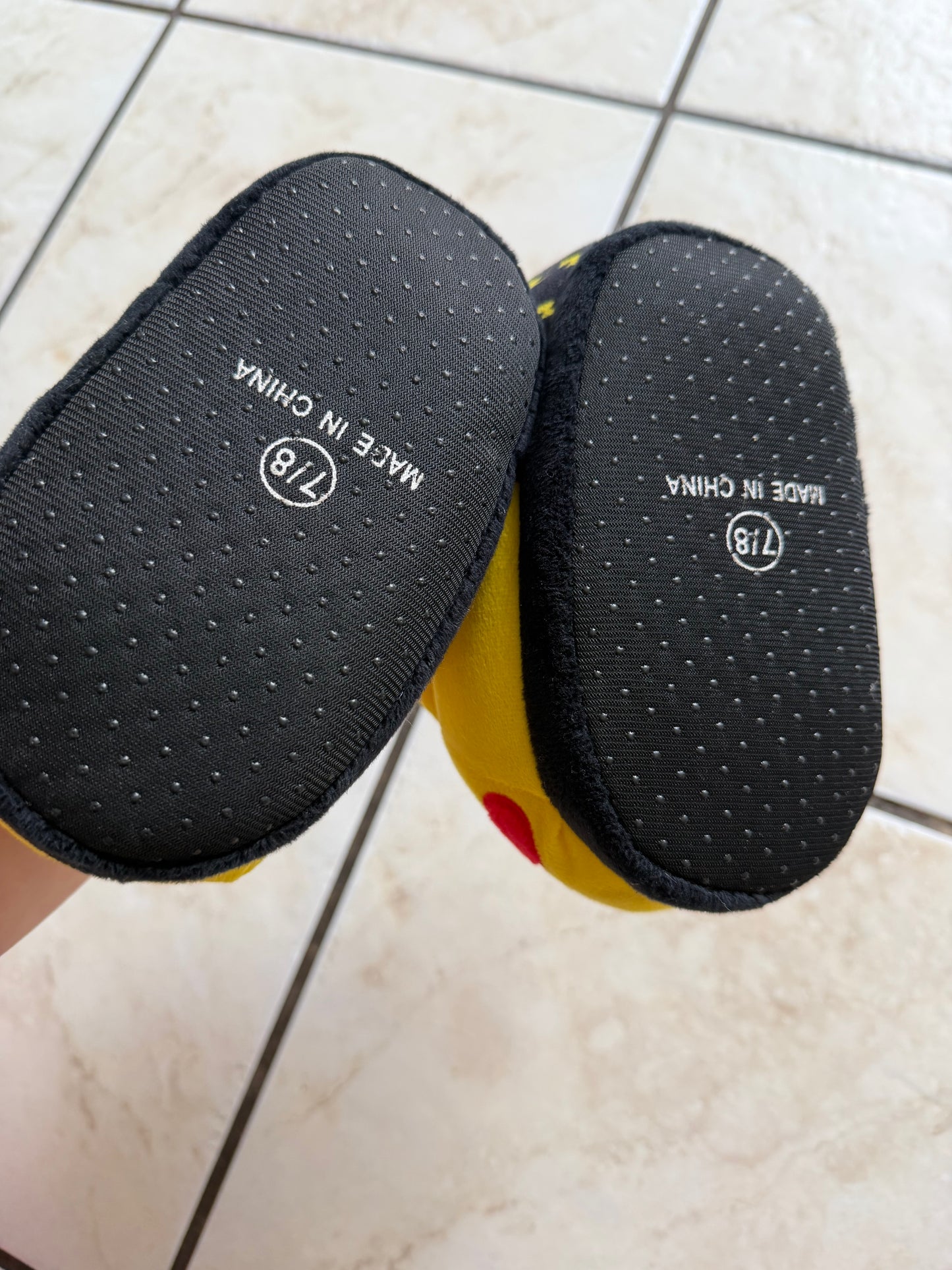 Pokemon Slippers 7/8 (NEW)