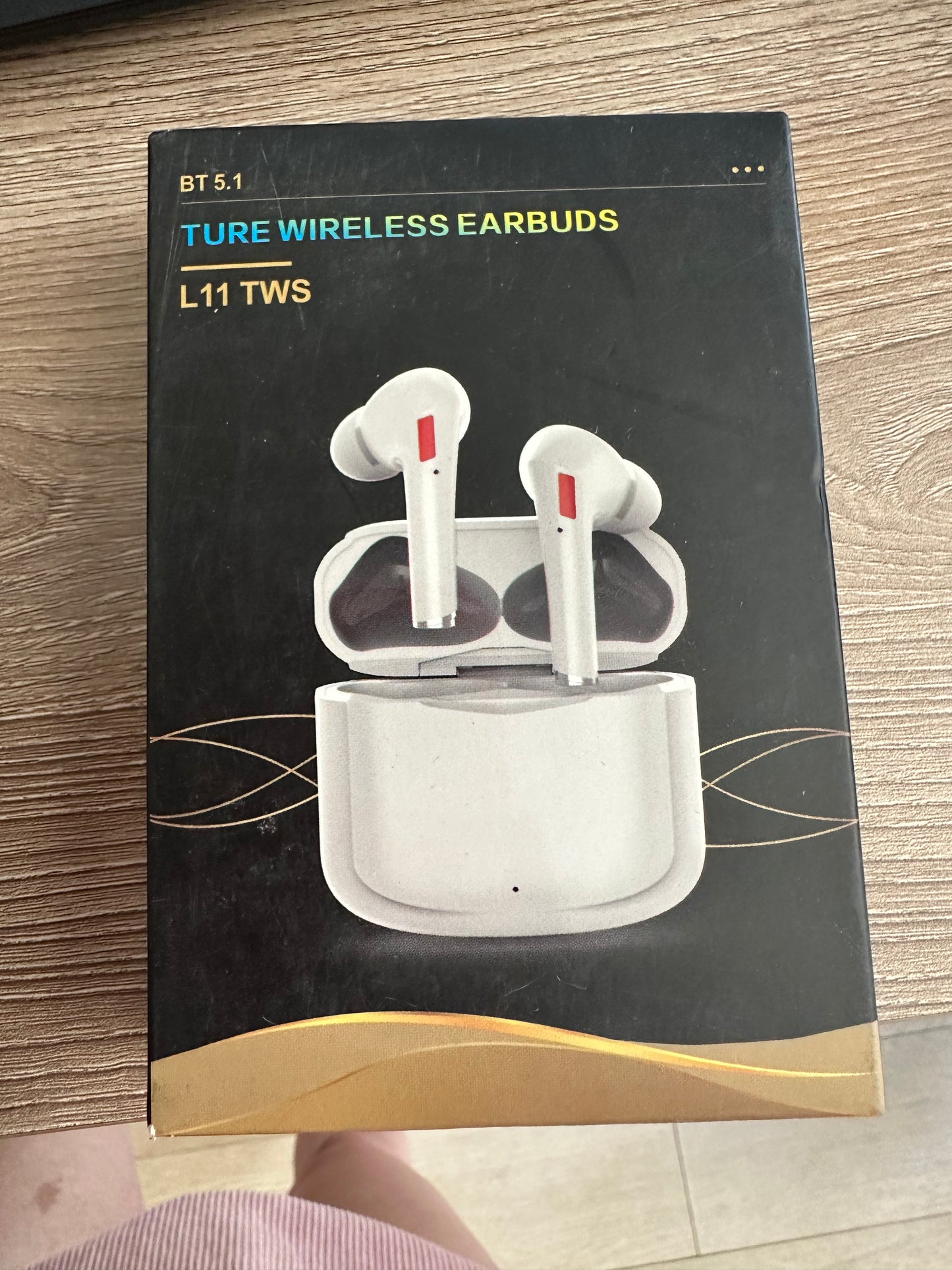 L11 Headphones/earbuds, 2022 Models