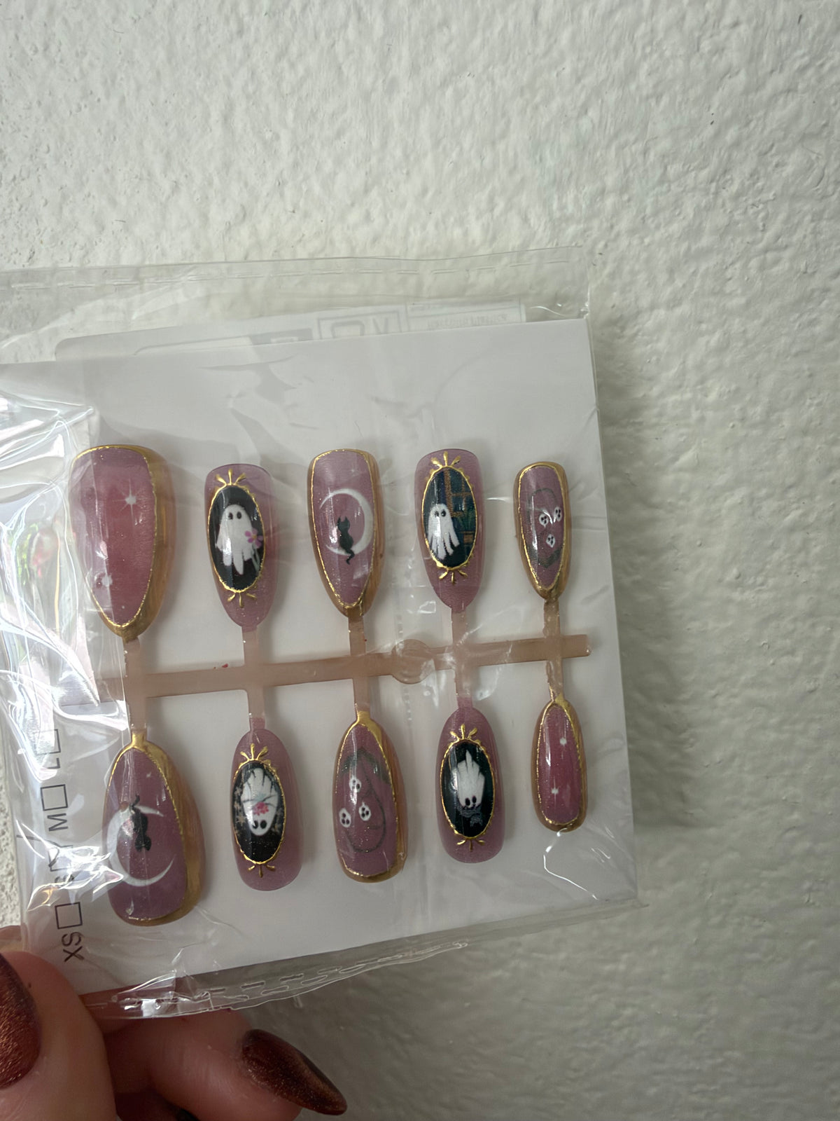 Ghost Press on Nails