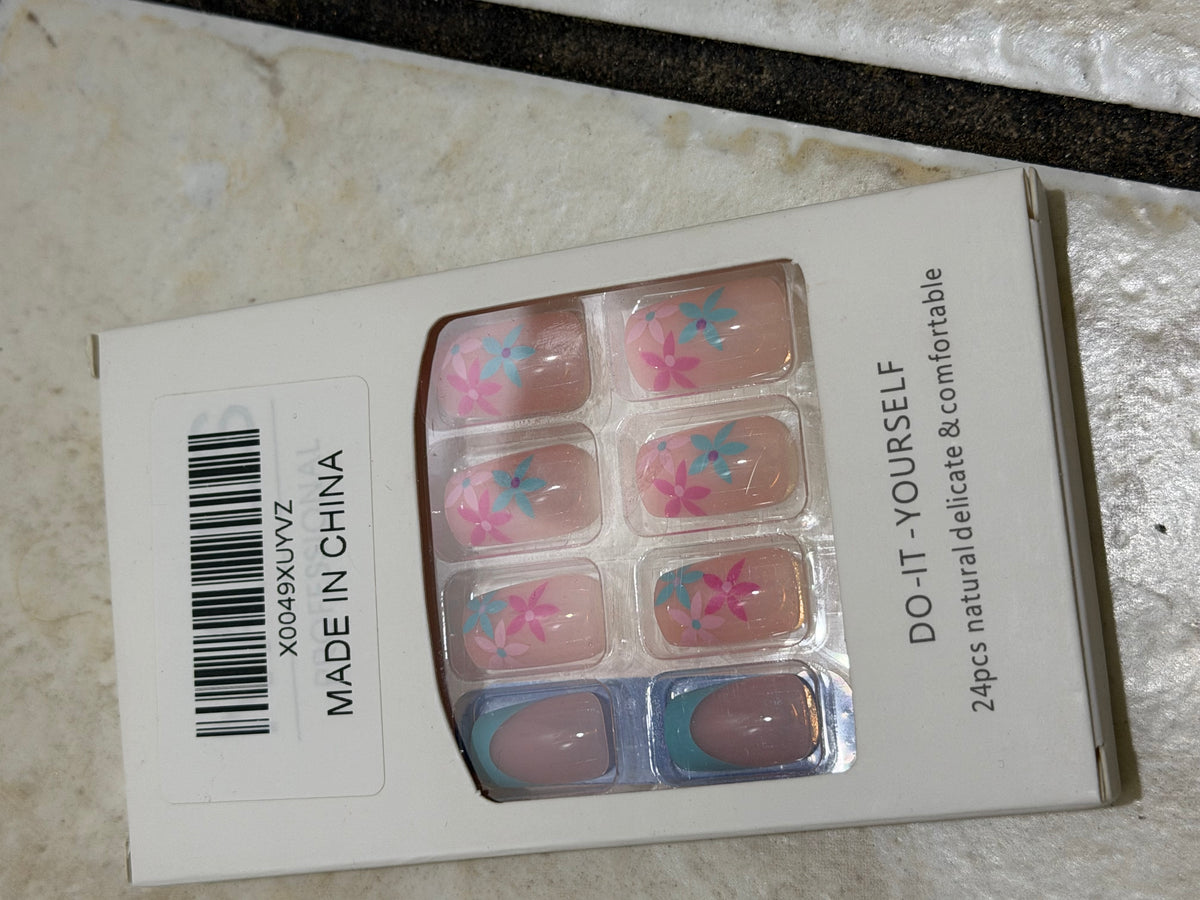 Pink and blue Flower Press on Nails (NEW)
