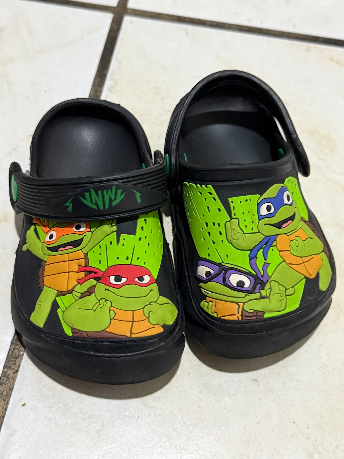 Little Boy Shoes - Ninja Turtles Size 5/6