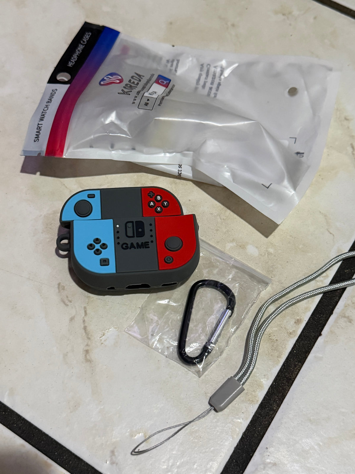 Headphone Case - Red & Blue Console Game (NEW)