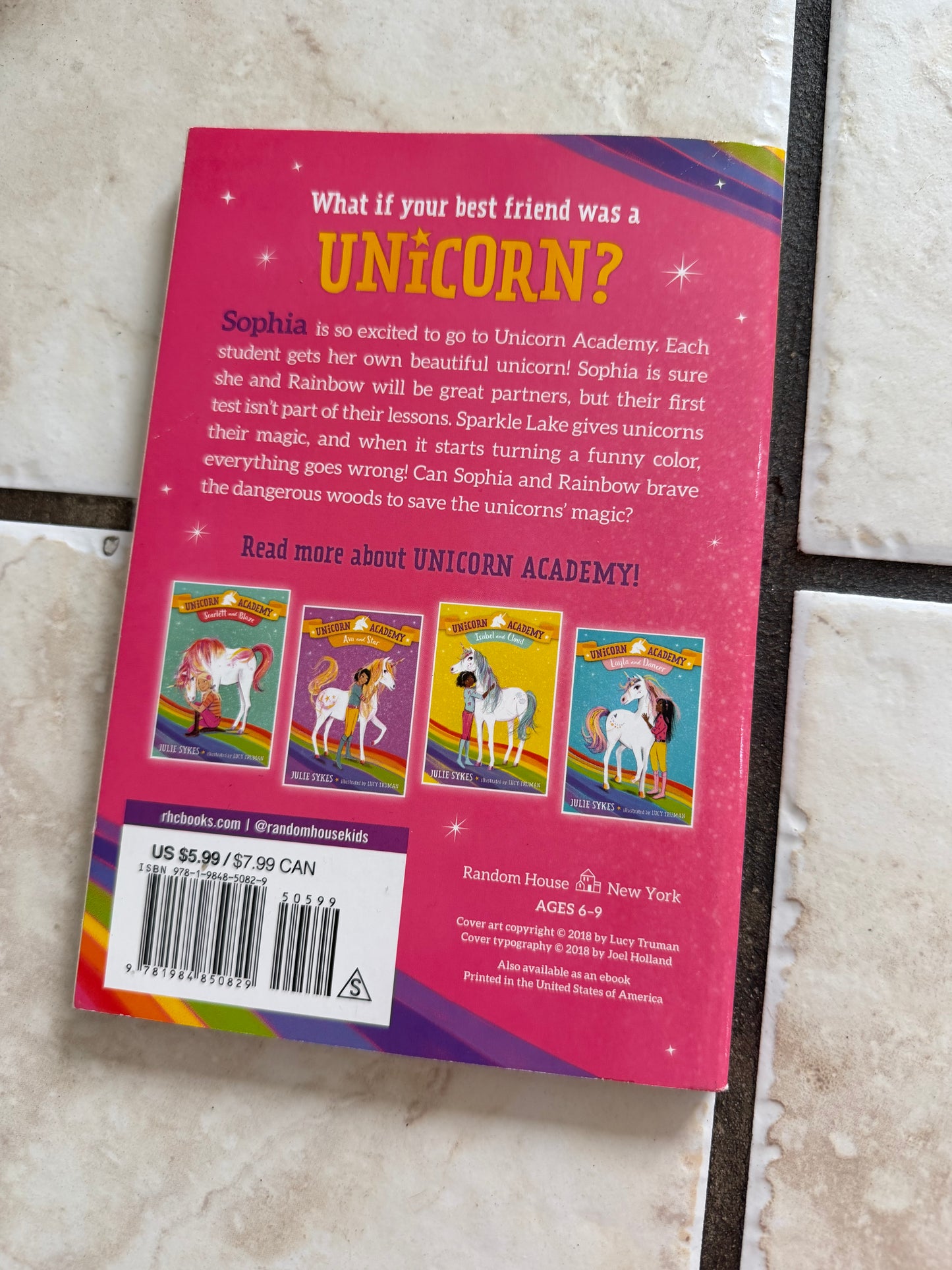 Unicorn Academy - Sophia and Rainbow (Used)