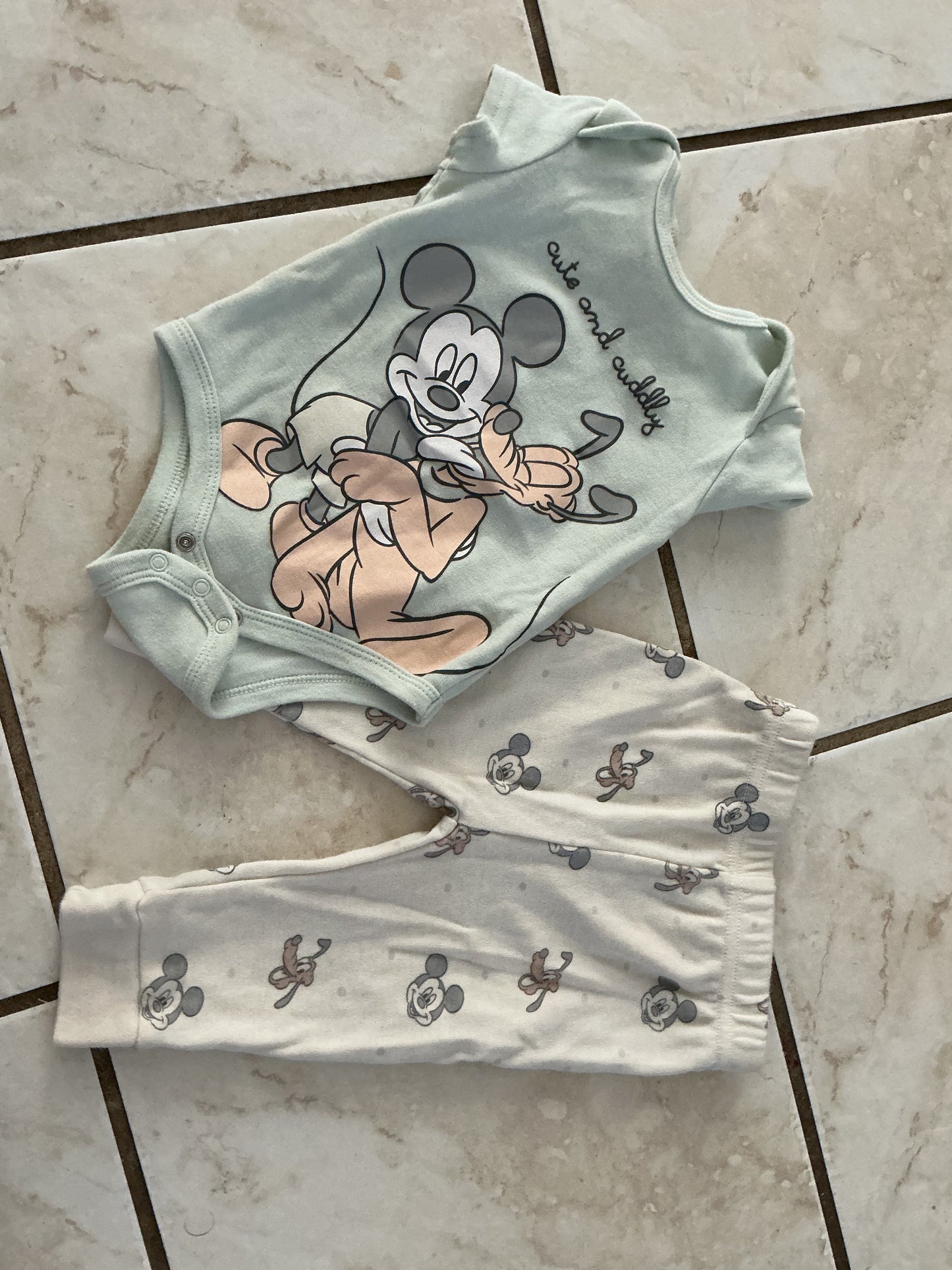 Baby Clothes - Cute and Cuddly Set 6-9Months (Used)