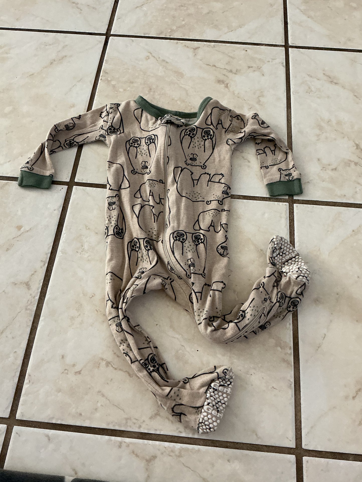Baby Clothes - Bear Clothes 9 Months (Used)