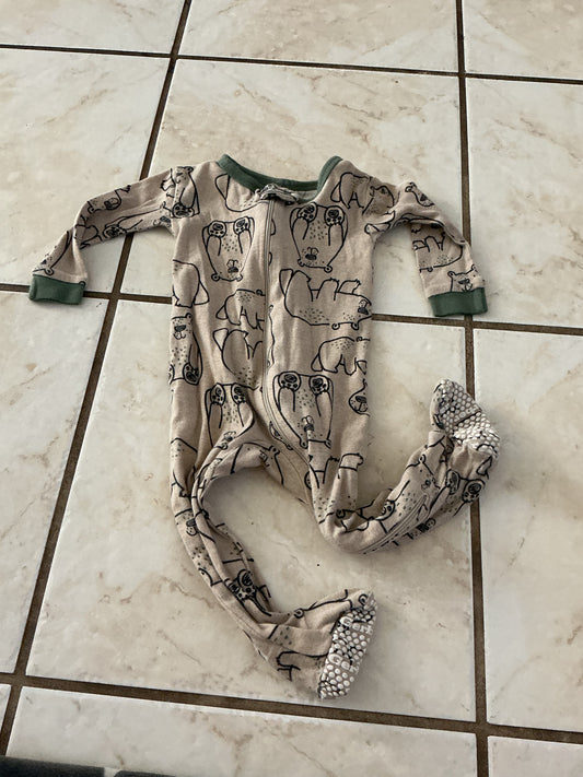 Baby Clothes - Bear Clothes 9 Months (Used)