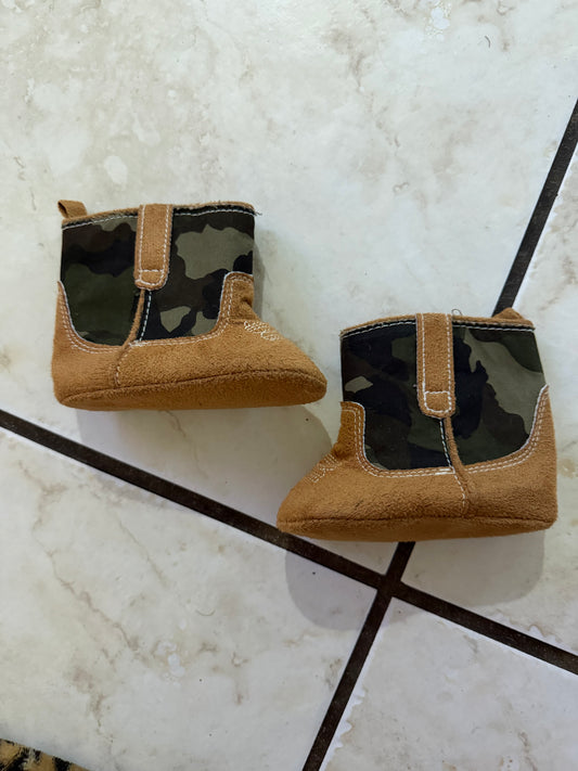 Baby Shoes - Size 6 Months - 9Months (NEW)
