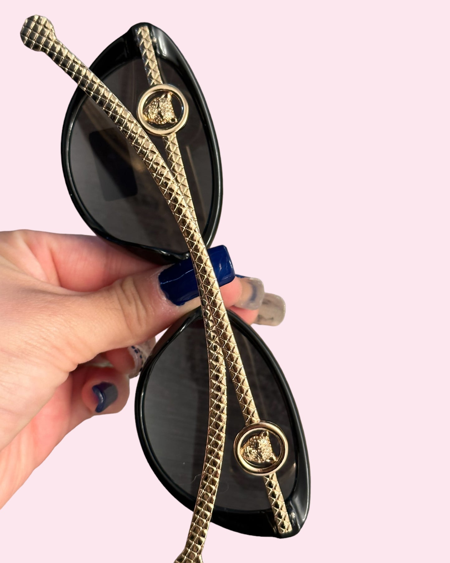 Oval Exotic Cat Sunglasses (Silver/black)