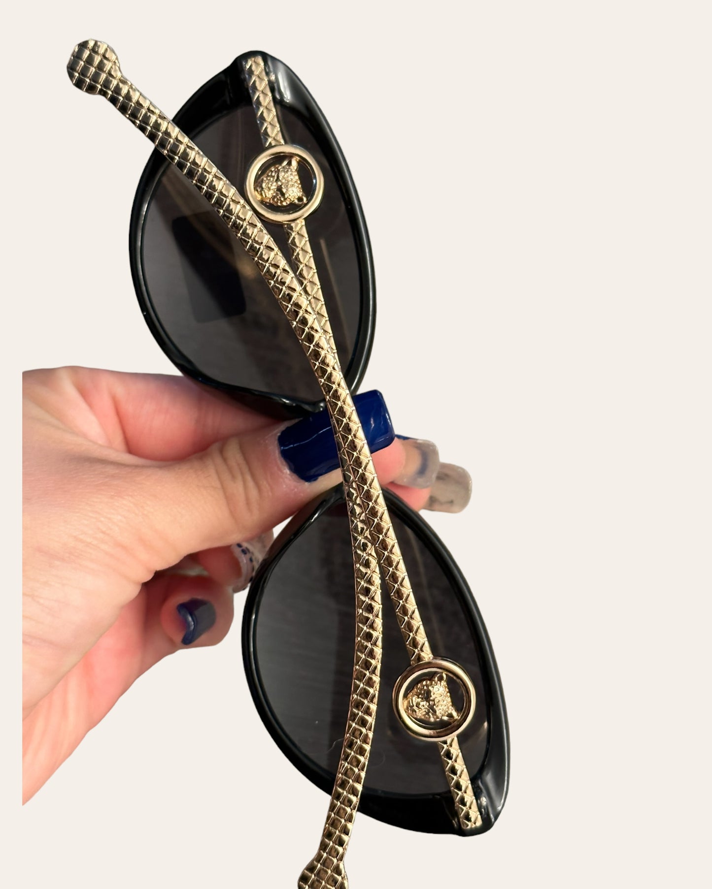 Oval Exotic Cat Sunglasses (Gold/black)