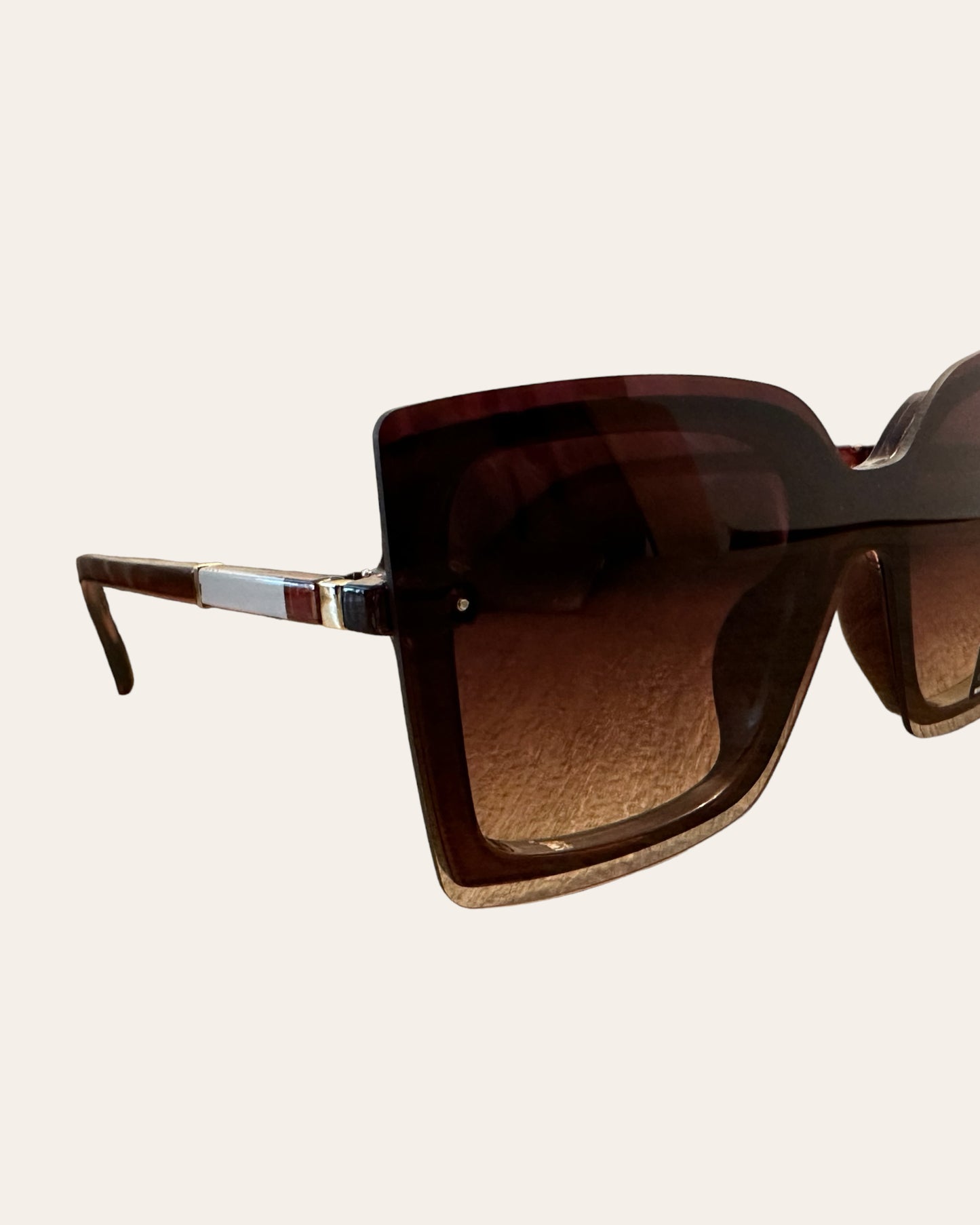 Non-Framed Squared Oversized Shades (Brown)