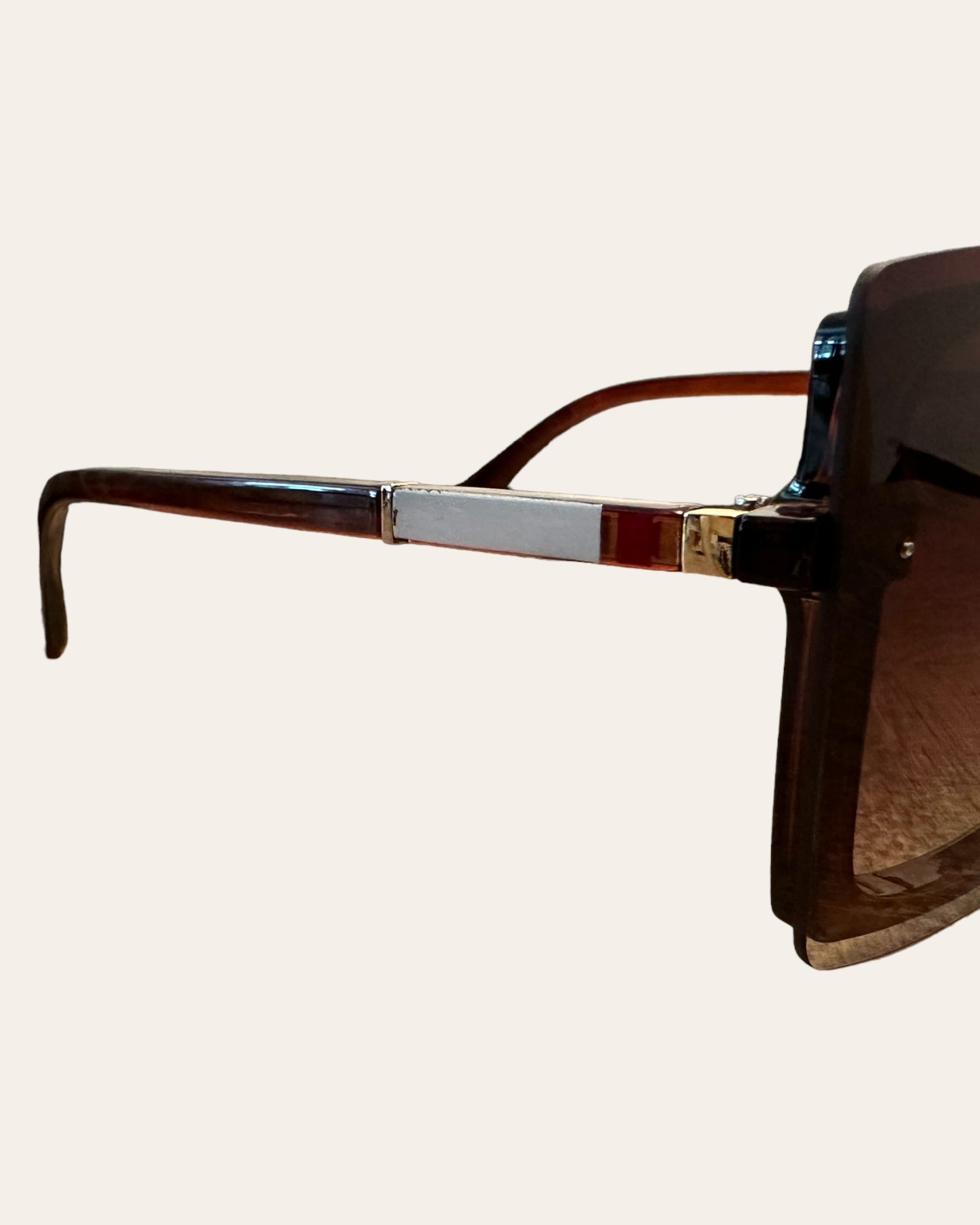Non-Framed Squared Oversized Shades (Brown)
